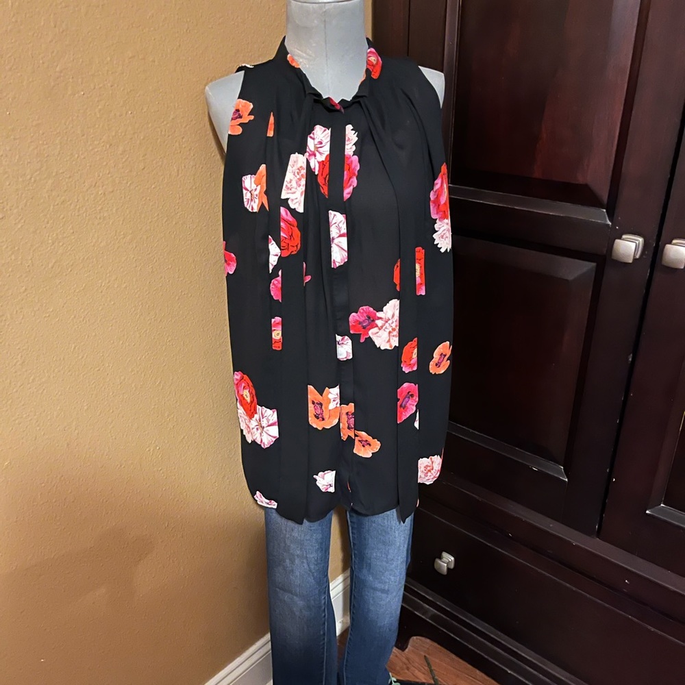 Worthington Floral Sleeveless Blouse